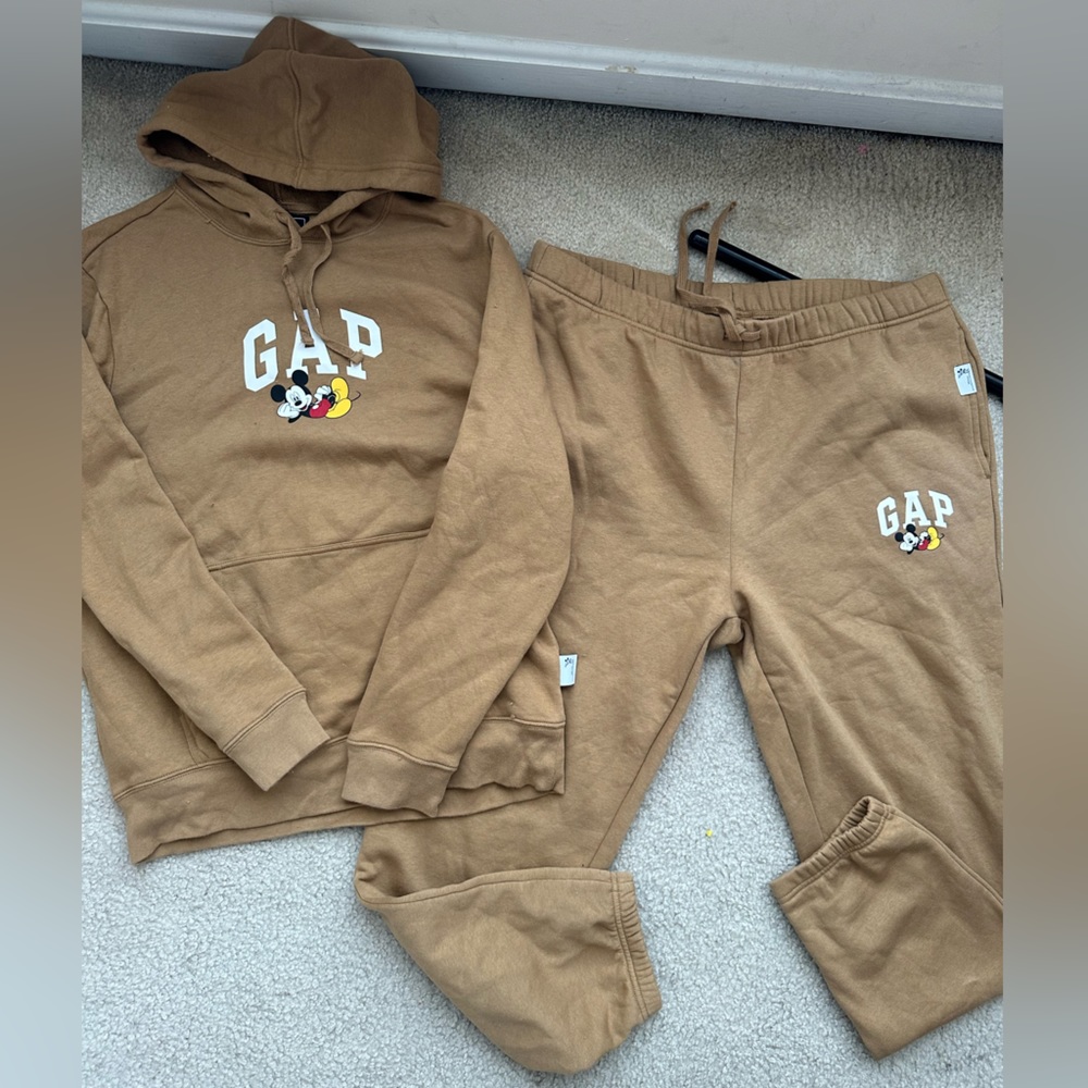 Gap Disney Mickey brown sweatsuit hoody & pants